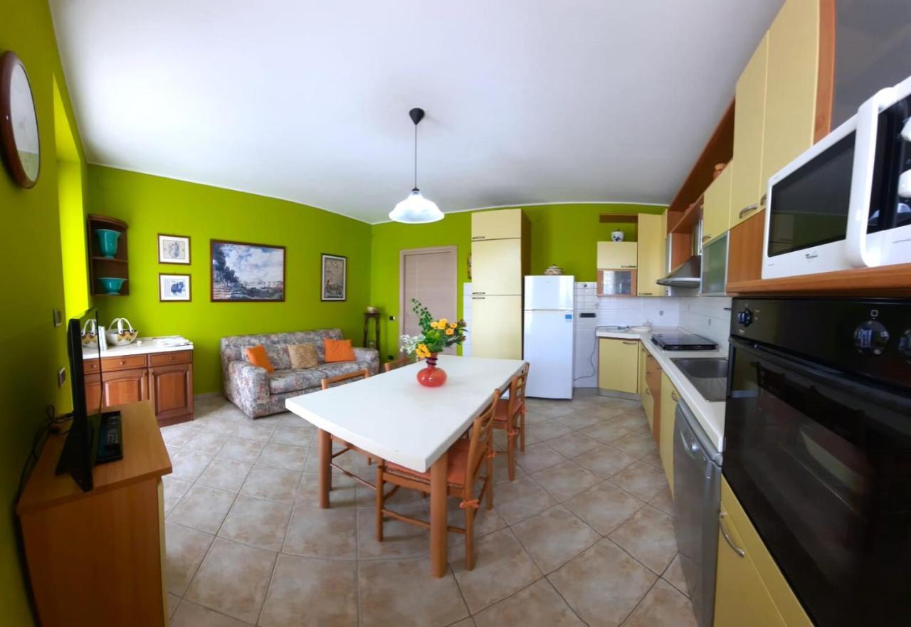 Sunny House Apartment Diano d'Alba Exterior photo
