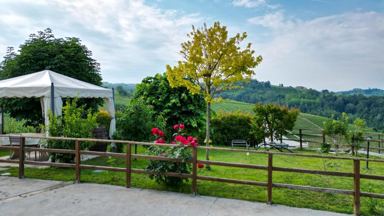 Sunny House Apartment Diano d'Alba Exterior photo